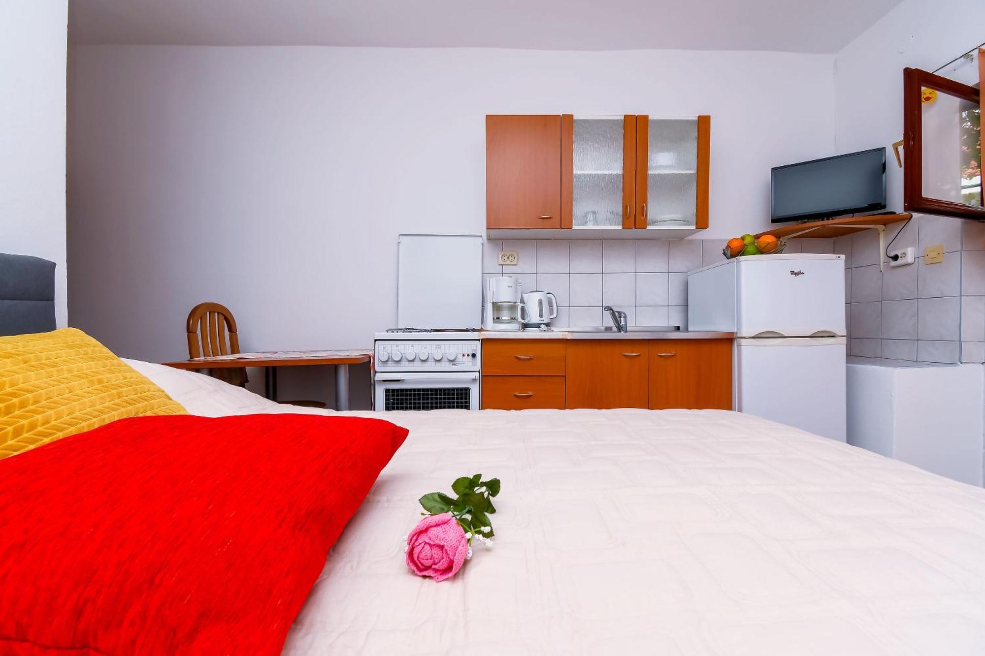 Apartments Tonka Donji Okrug  ภายนอก รูปภาพ