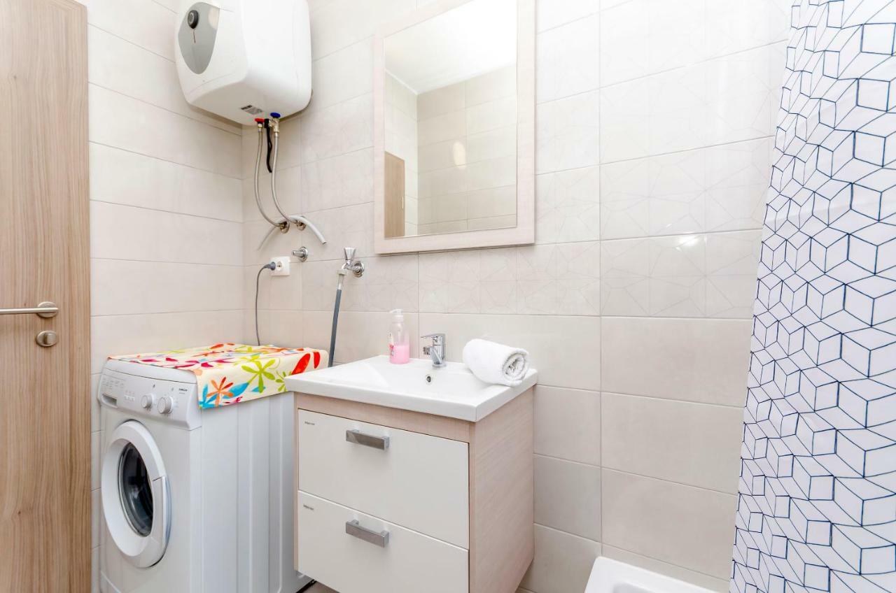 Apartments Tonka Donji Okrug  ภายนอก รูปภาพ