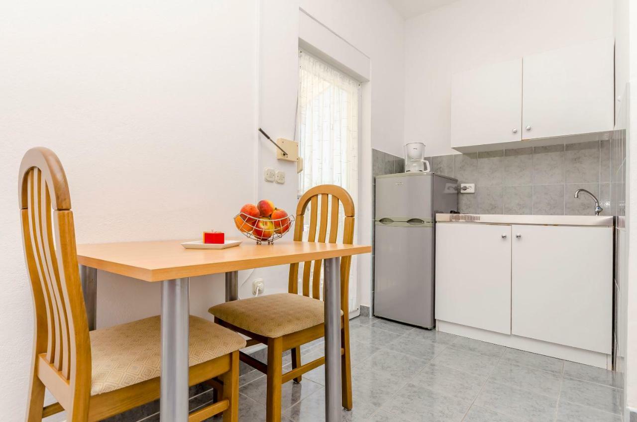 Apartments Tonka Donji Okrug  ภายนอก รูปภาพ